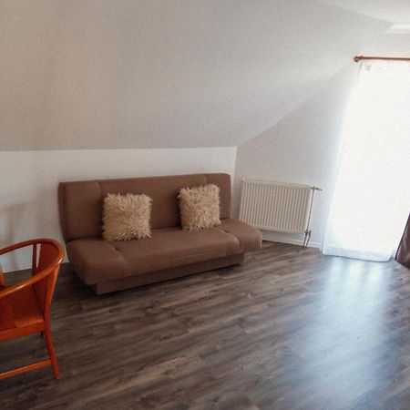 Megnyugtat-Lak Apartmanhaz Demjén Dış mekan fotoğraf
