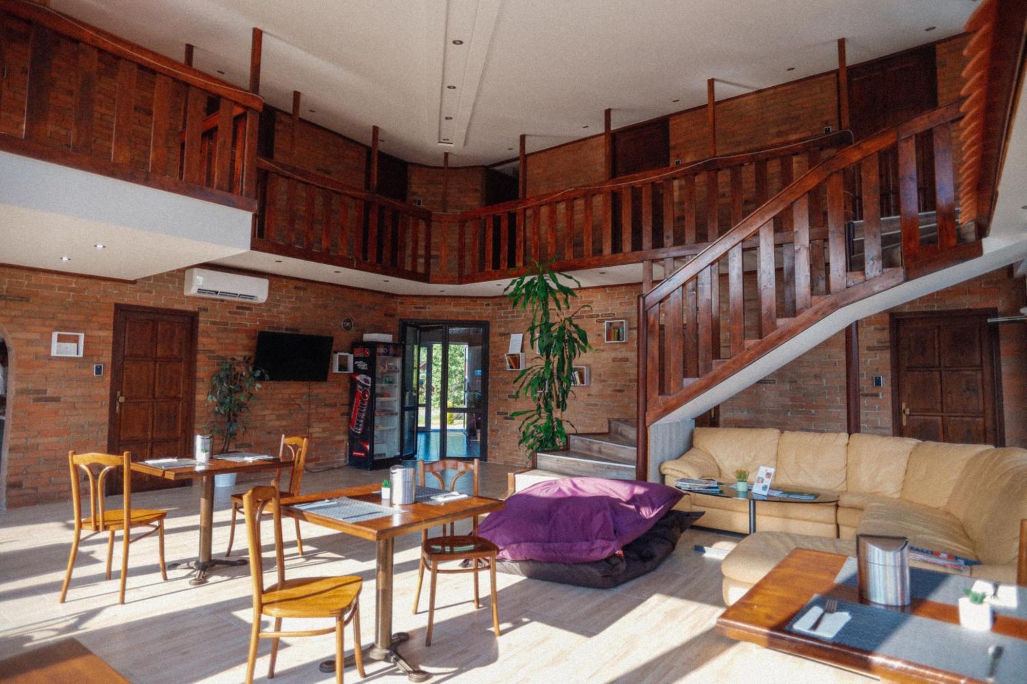 Megnyugtat-Lak Apartmanhaz Demjén Dış mekan fotoğraf